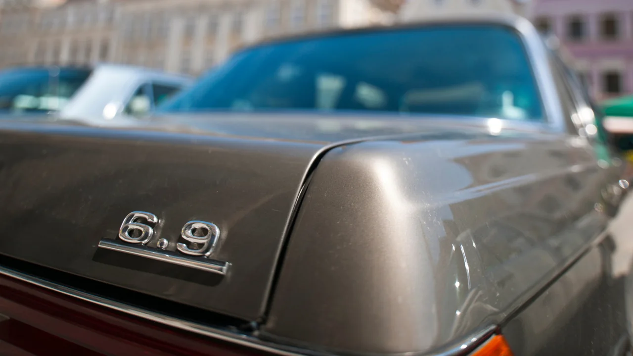 Mercedes S-Class Sets Speed Record in 1975