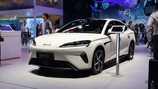 China Speeds Up Electric Vehicle Adoption Amid Decline in Traditional Sales