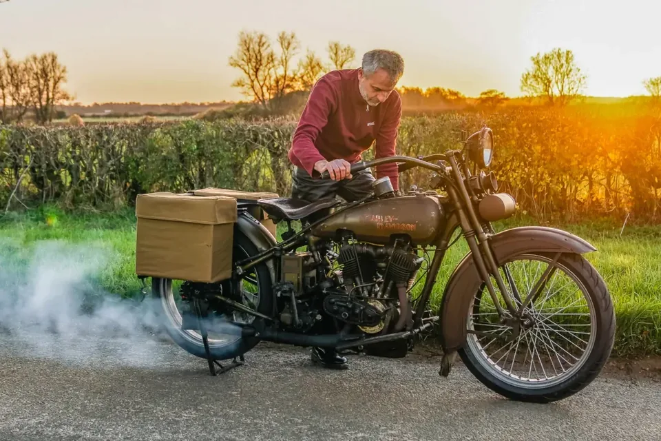 Electric Revival: Vintage Harley-Davidsons Get a Modern Makeover - image 3