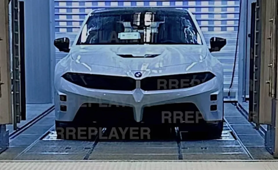 BMW Unveils Electric M3 at Le Mans - image 3