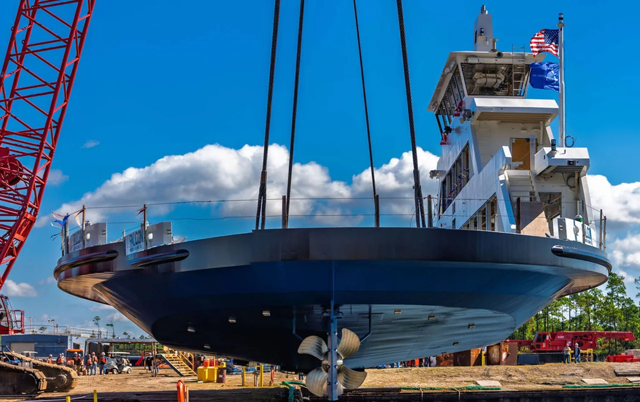Eastern Shipbuilding Delivers Reliable Ferry Service to Fisher Island