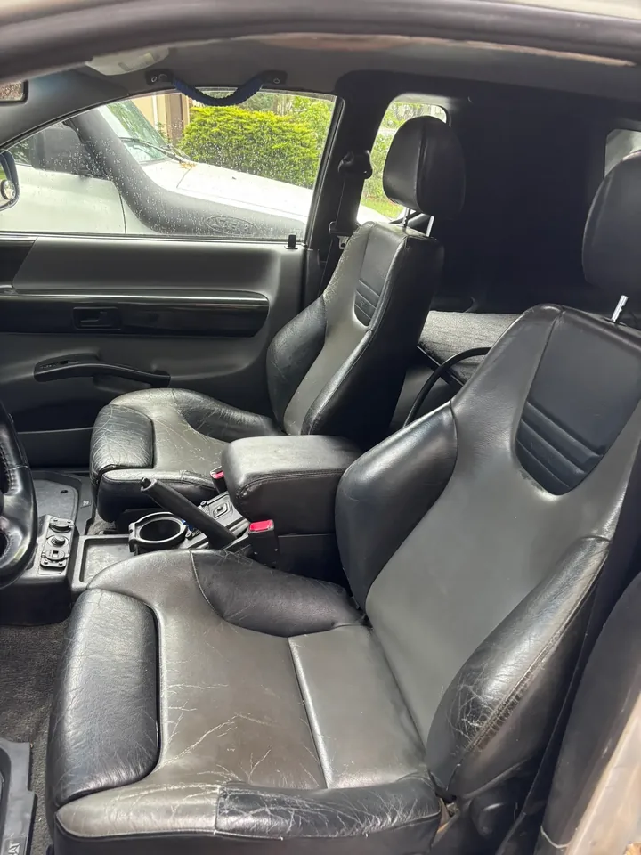 Lexus V8 Powers Isuzu's Wildest SUV to $12,000 Sale - image 3