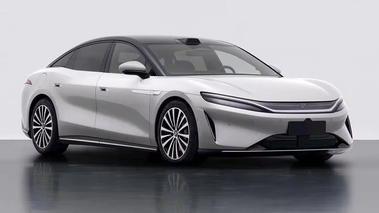 BYD's Electric Sedan Packs More Power Than McLaren 750S