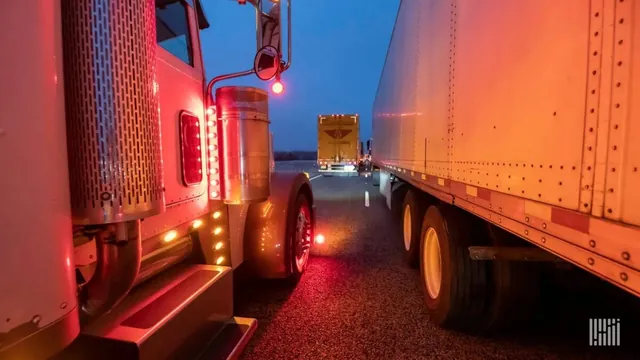 Borderlands Mexico: Violent cargo theft grips Mexican truckers, Overhaul report finds