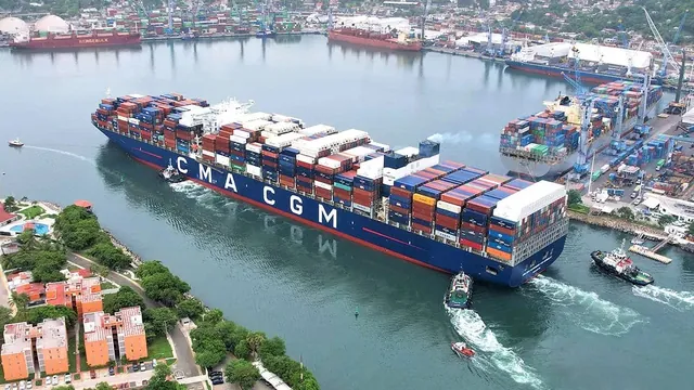Cartel boss killing jolts US-Mexico freight corridors