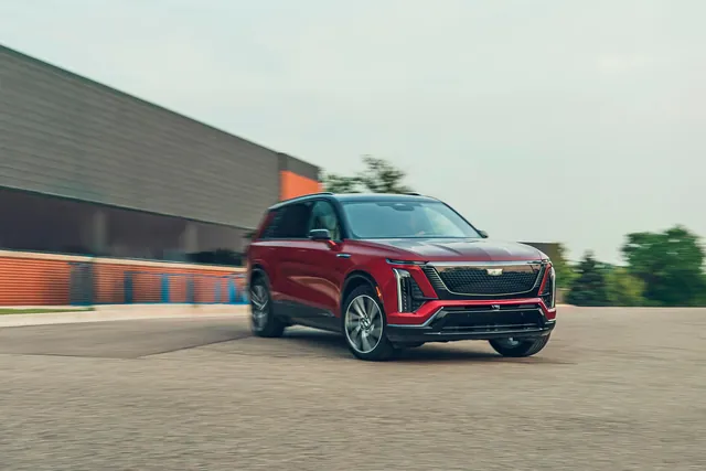 2027 Cadillac Vistiq Review: A Three-Row Electric SUV with a Silver Lining