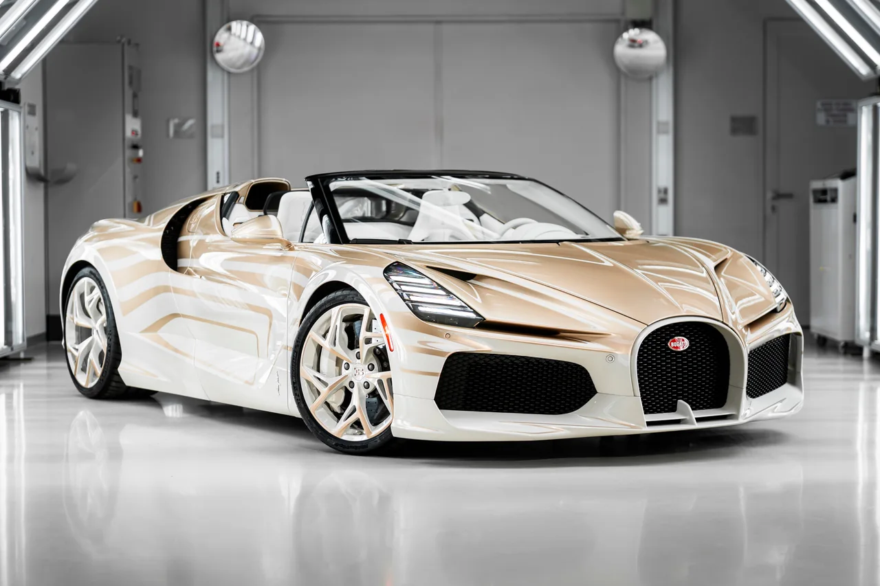 Bugatti's Masterpiece Mistral Boasts Exquisite Paint Job