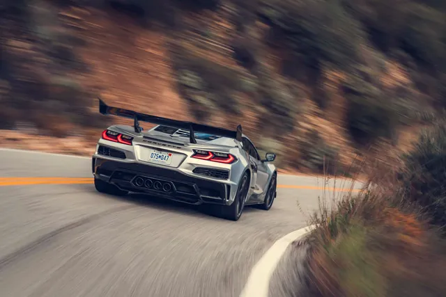 Chevrolet Unveils High-Performance Corvette ZR1X
