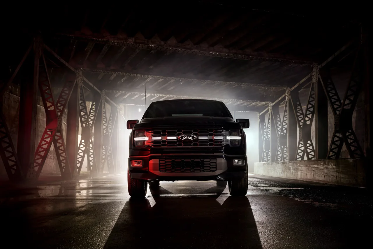 Ford F-150's Supercharger Kit Turns the Lobo into a 700-HP Street Truck